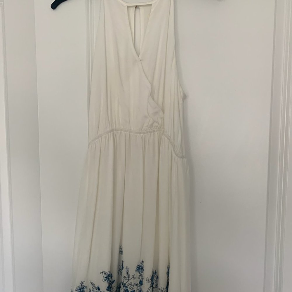 Women's White Dress